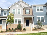 Building Photo - 3 Bedroom 2.5 Double Garage Townhome for Rent