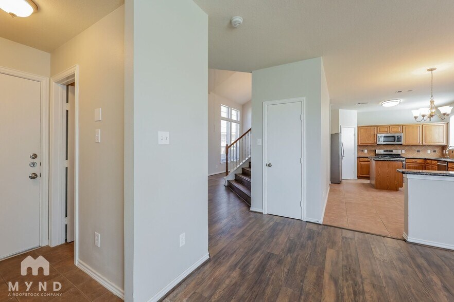 Building Photo - 32003 Ashton Ln