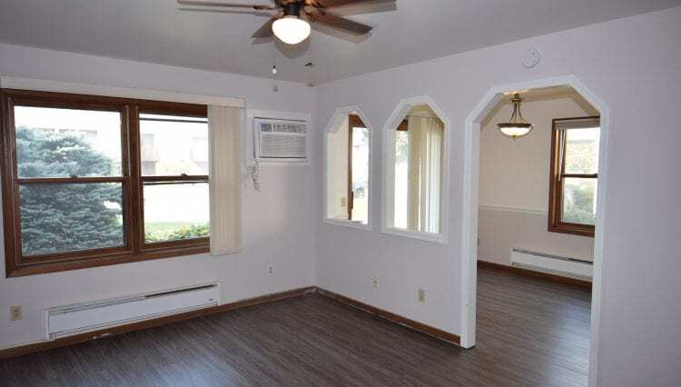 Building Photo - 1237 Sunfield St