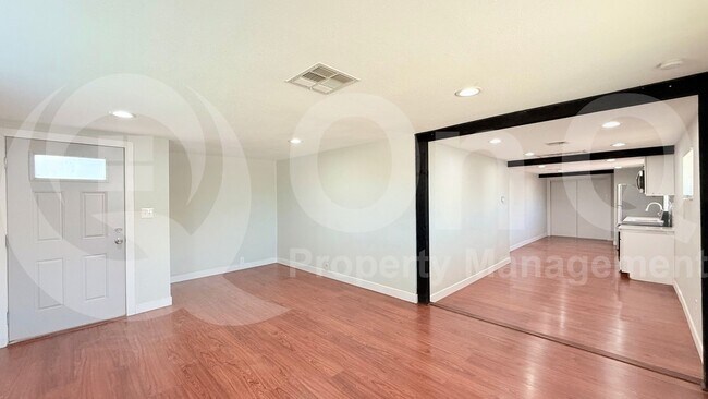 Building Photo - 4448 S 3rd St