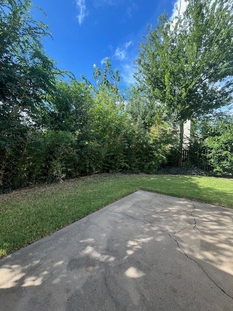 Building Photo - 2010 Windy Meadow Dr