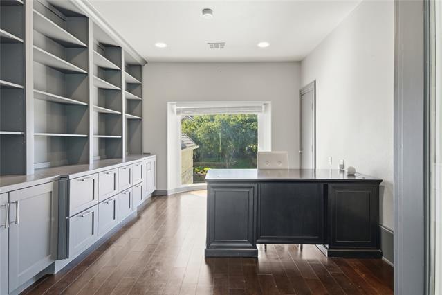 Building Photo - 4616 Windsor Ridge Dr