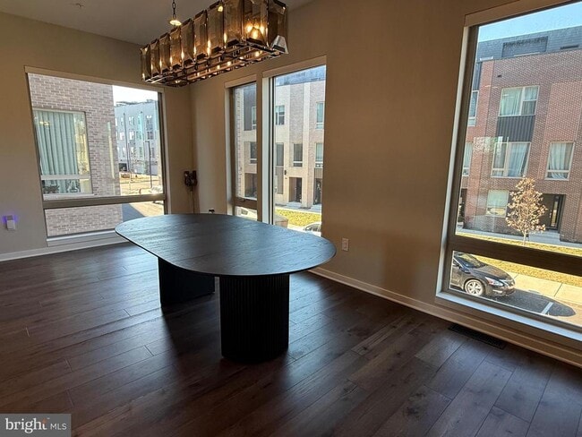 Building Photo - 3119 Pierview Ln