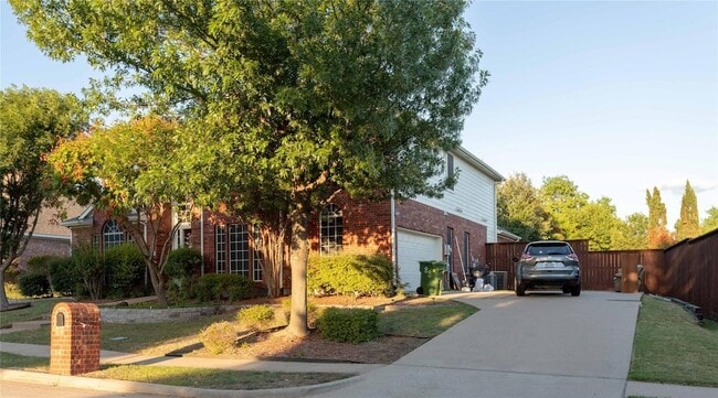 Building Photo - 136 Merideth Dr