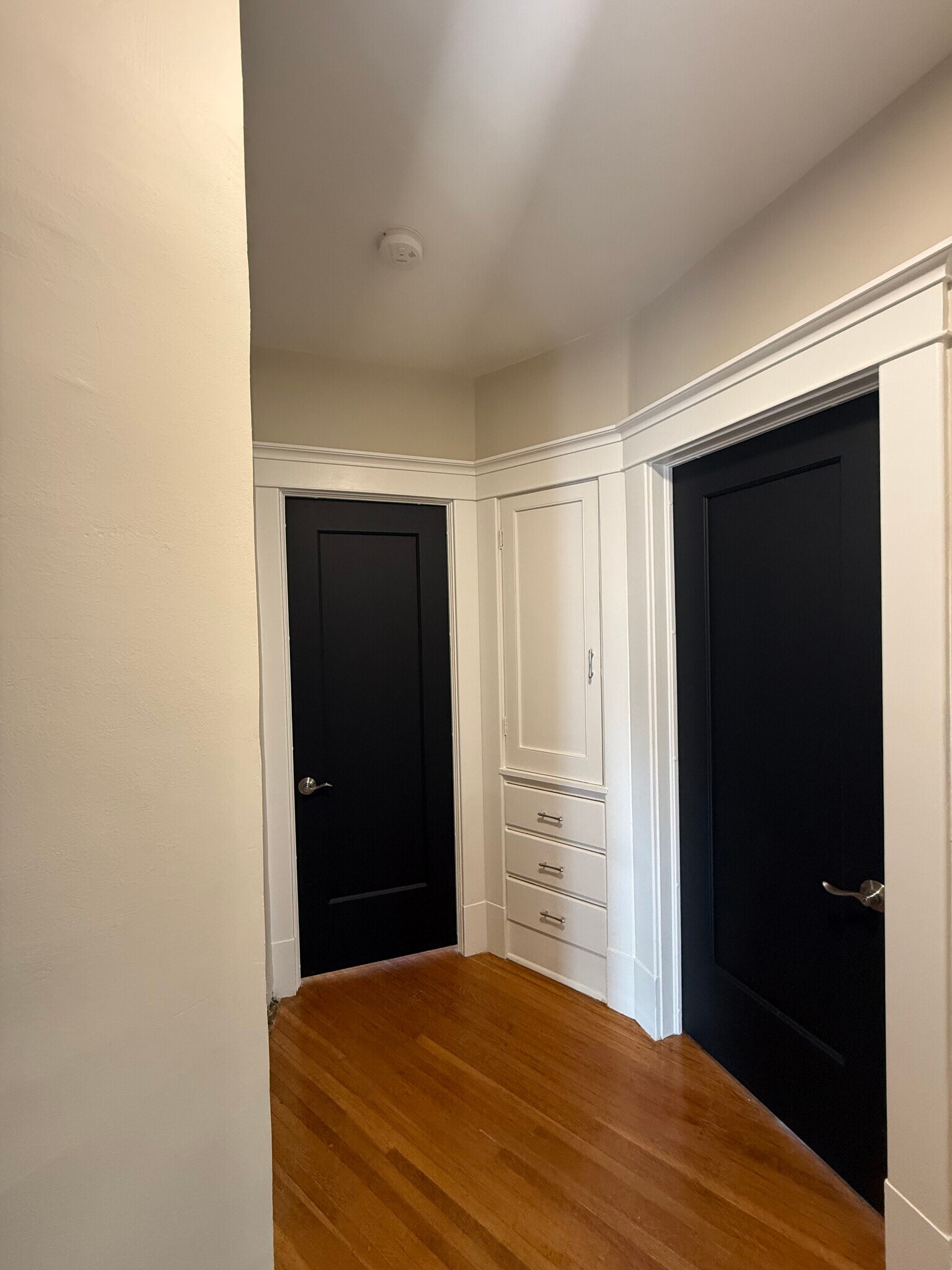 Building Photo - 629 Parkside Ave