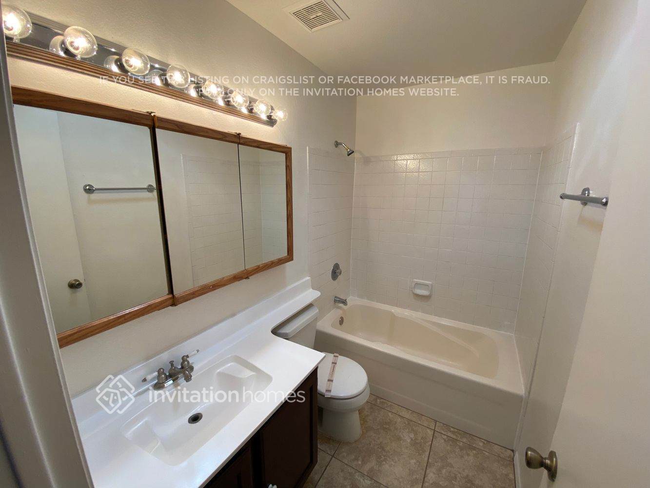 Building Photo - 6526 N 69th Dr