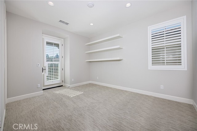 Building Photo - 2017 Picasso