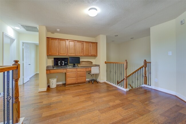 Building Photo - 26311 Parkman Grove Dr