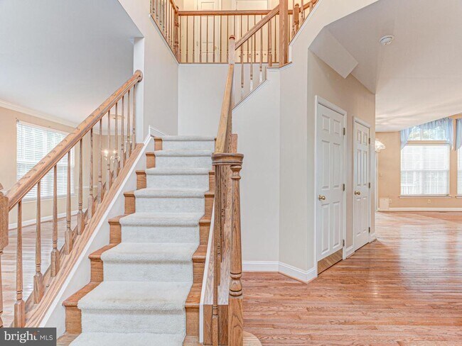 Building Photo - 817 Santmyer Dr SE