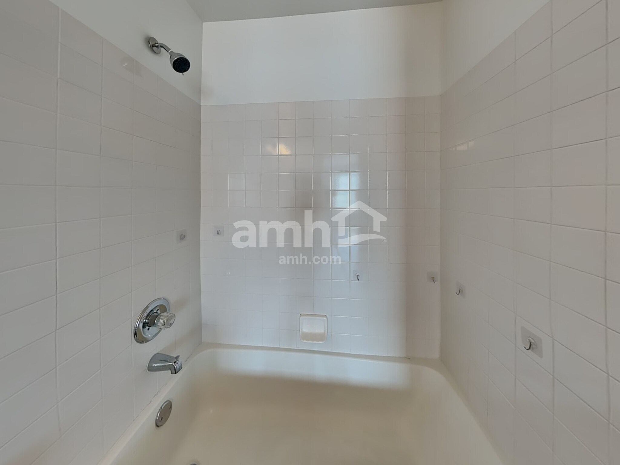 Building Photo - 2923 White Thorn Cir