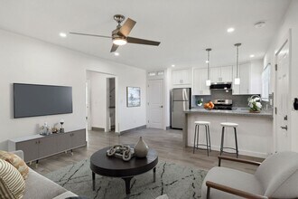 Building Photo - Move in Promotion! 2 Bedroom/1 Bathroom Remodeled Apartment - El Cajon