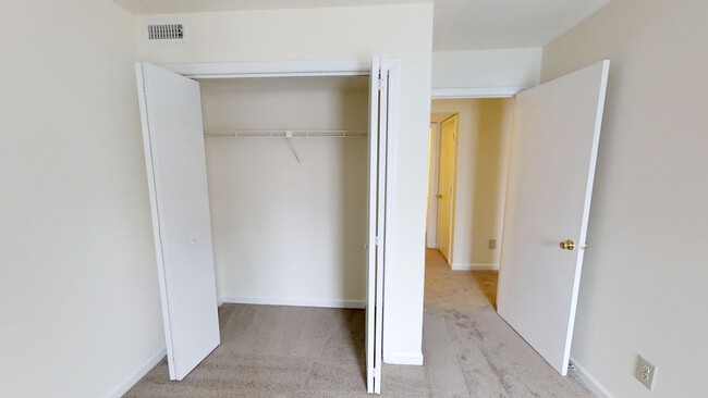 Bedroom - Pineville Place
