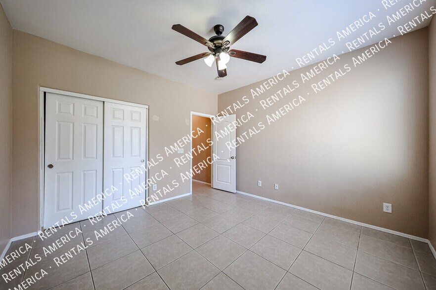 Building Photo - 6845 W Alta Vista Rd
