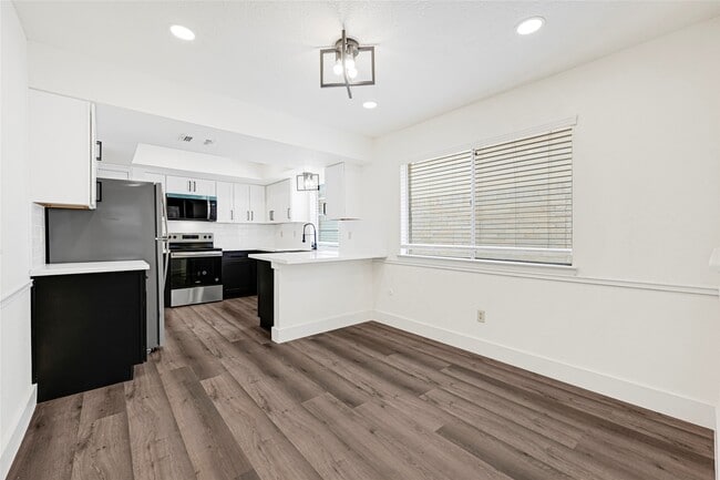 Building Photo - 17711 Wild Willow Ln