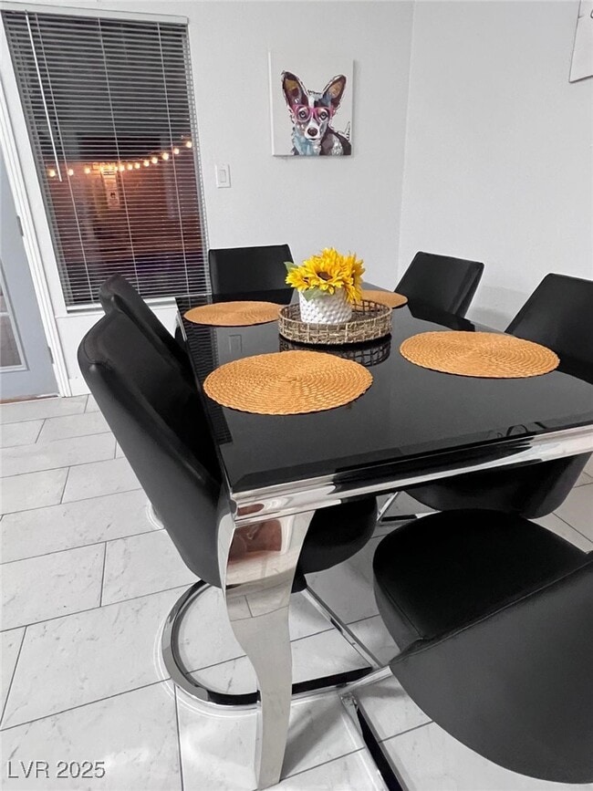 Building Photo - 5415 Oxbow St