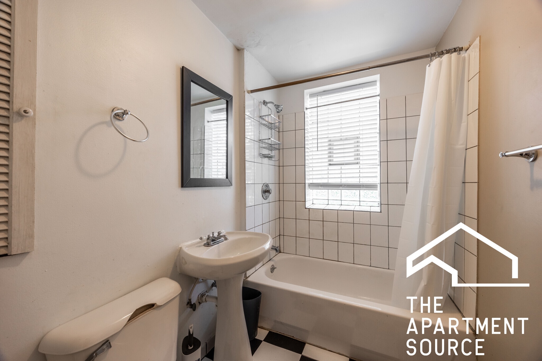 Building Photo - 2023 N Humboldt Blvd