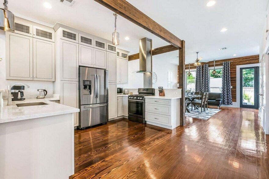 Building Photo - 1512 Baronne St