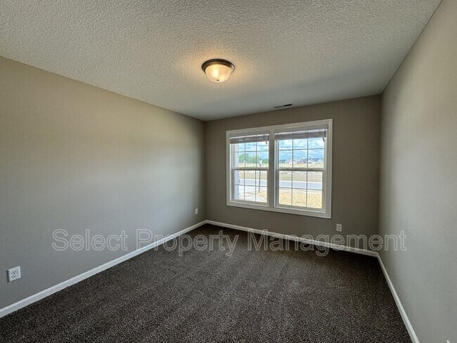 Building Photo - 4903 Whittlebury Dr