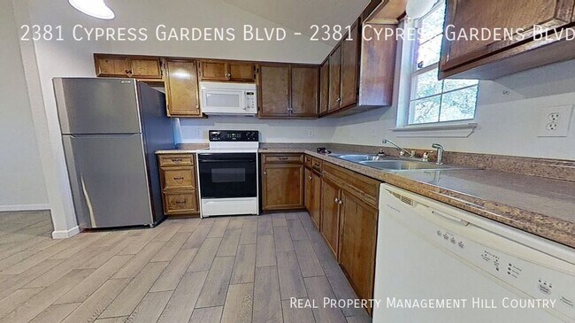 Building Photo - 2381 Cypress Gardens Blvd