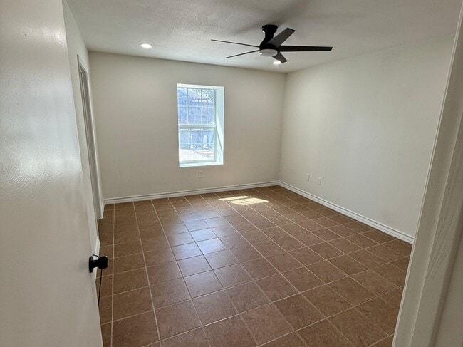 Building Photo - 1021 Savannah Loop