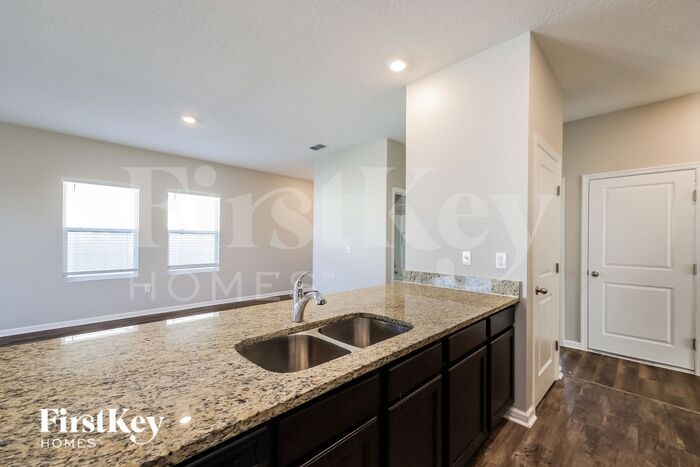 Building Photo - 837 Orchid Grove Blvd
