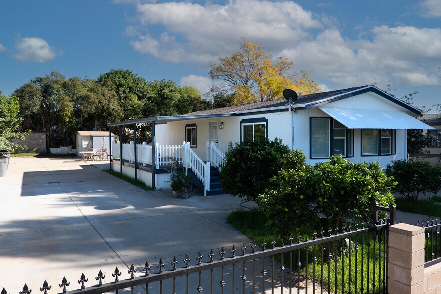 Building Photo - 21643 Waite St