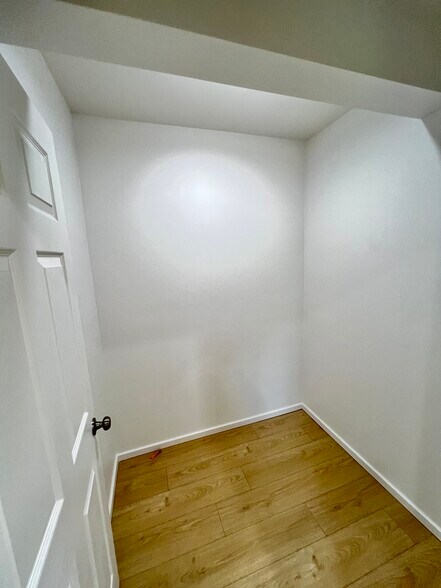 Building Photo - 3118 W 109th St