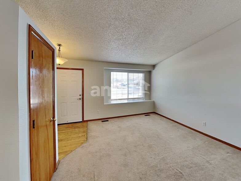 Building Photo - 4077 Ensenada St