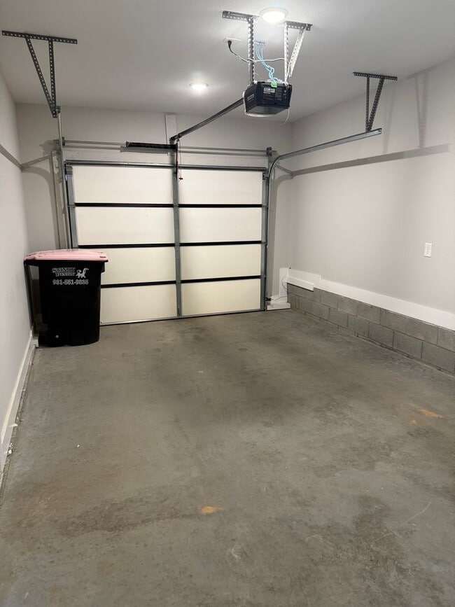 Building Photo - Welcome to your new home!