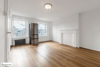 Building Photo - 122 President St