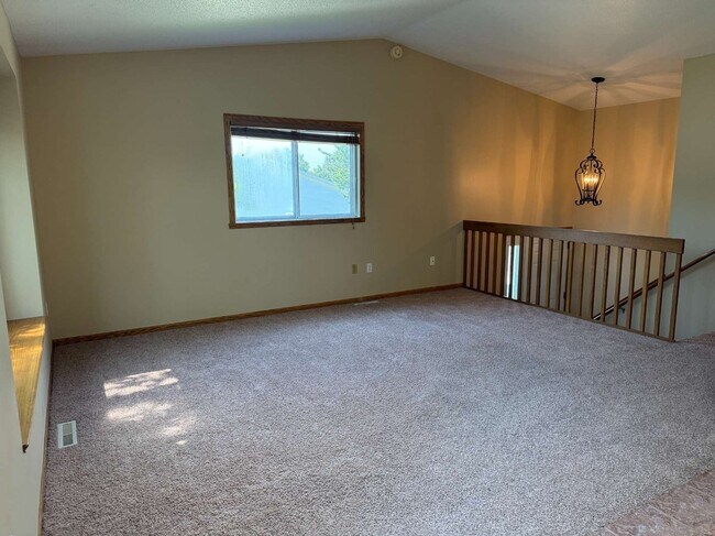 Building Photo - 3502 28th St SW