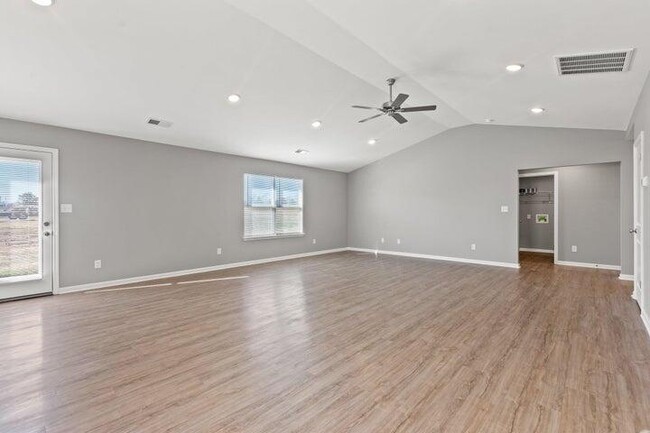 Building Photo - 229 Parker Pl