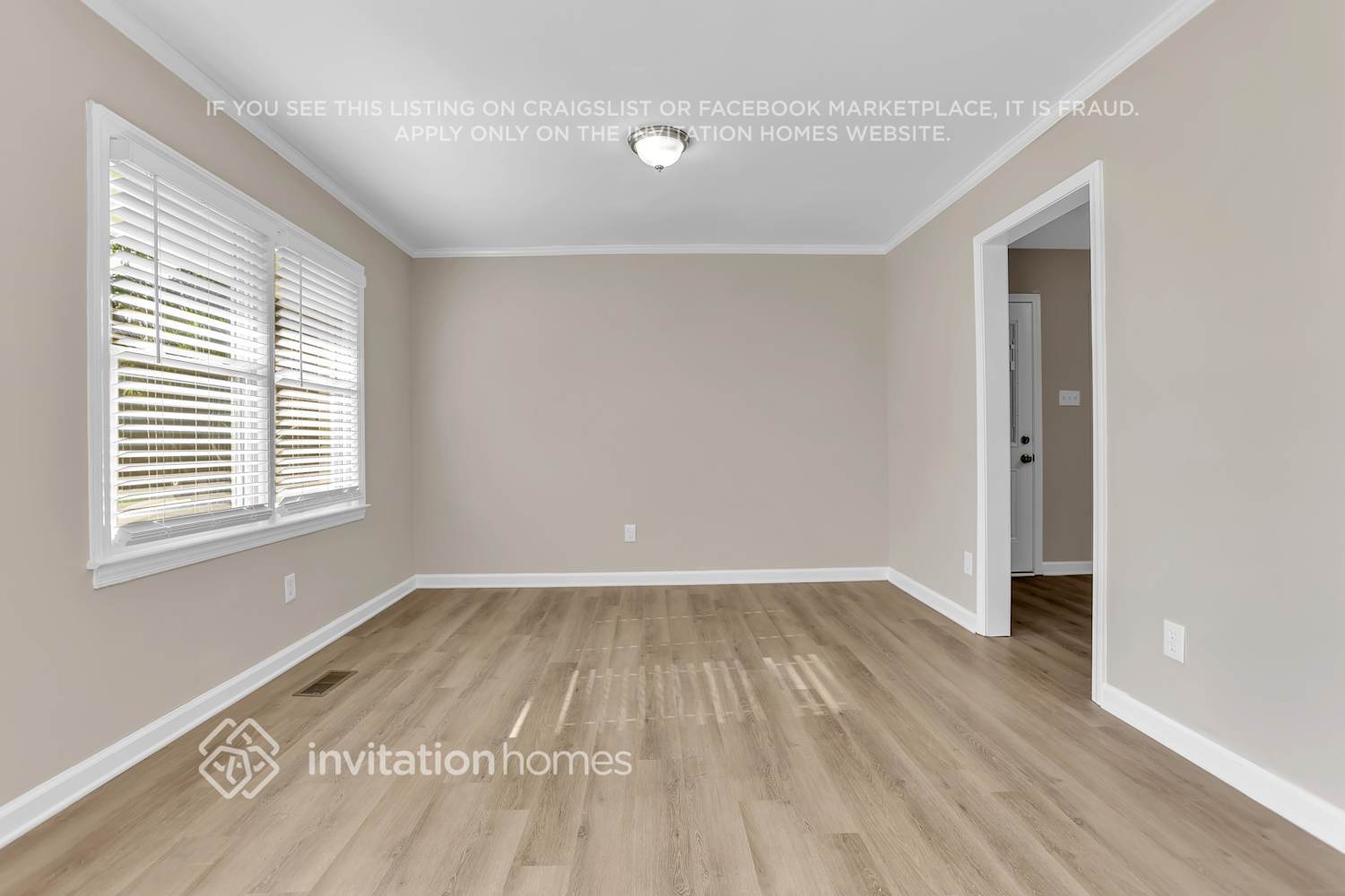 Building Photo - 1959 Laurel Ln