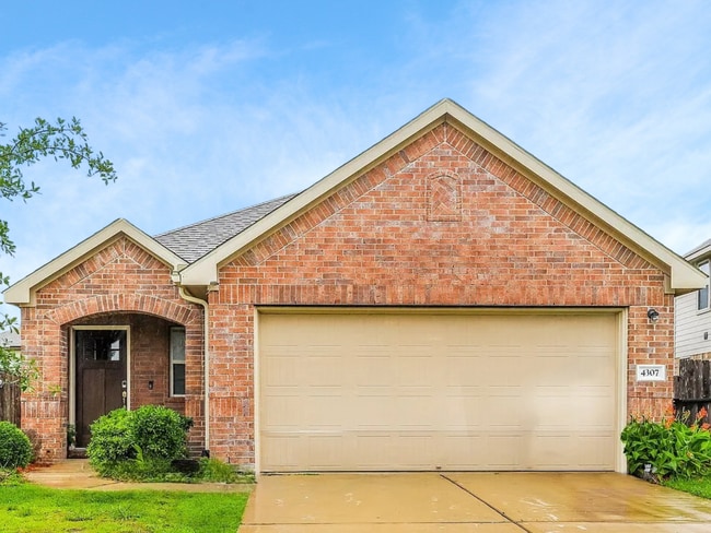 Building Photo - 4307 Orchard cir