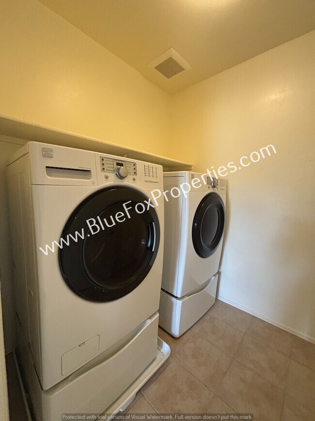 Building Photo - 10447 S Boot Hill Way