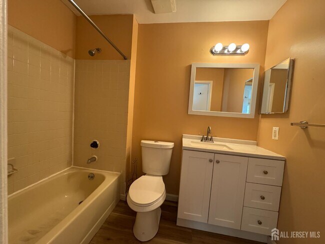 Building Photo - 2015 Aspen Dr