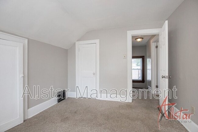 Building Photo - 348 Malacca St