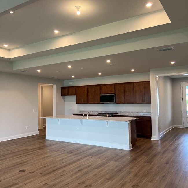 Building Photo - 331 Flycatcher Dr
