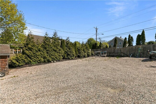 Building Photo - 202 Old Mill Ln