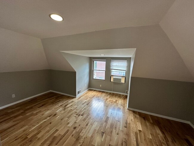 Building Photo - Collins Ave 241-243 MLR