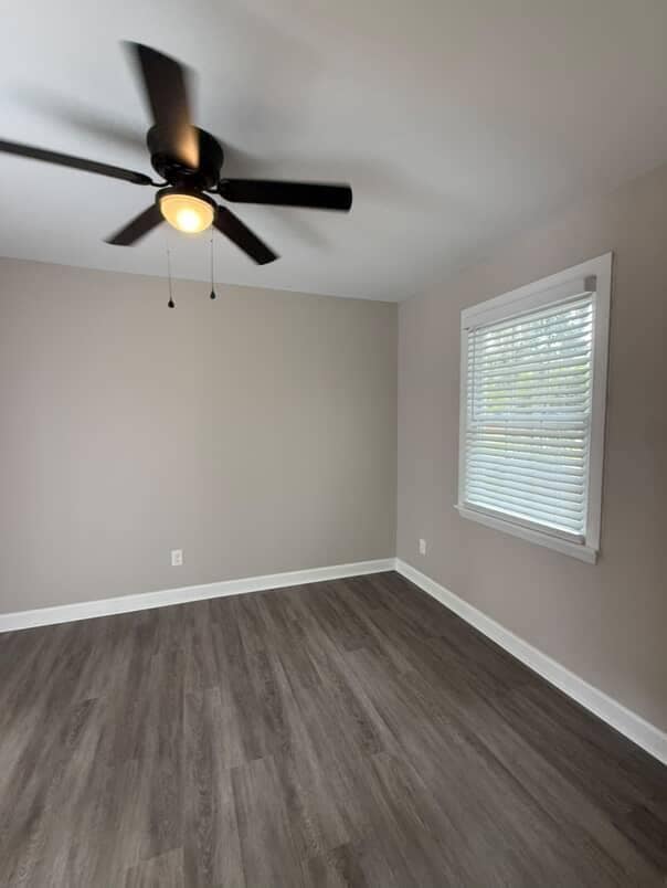 Building Photo - 2120 Glynnwood Dr