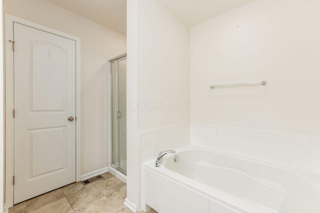 Building Photo - 8842 Conestoga Valley Dr