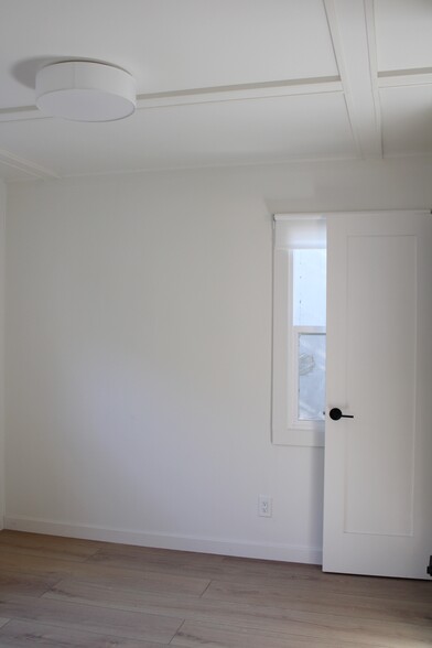 Building Photo - 4077 Stephens St