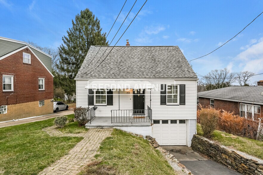 Primary Photo - 1514 James St