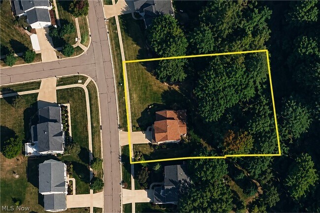 Building Photo - 167 Creekledge Ln