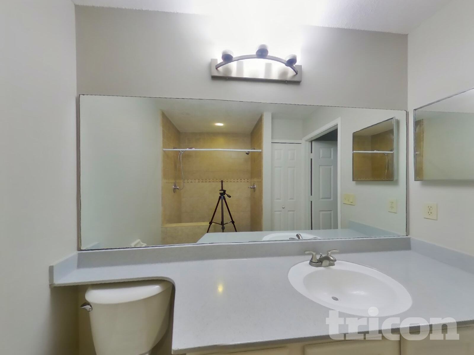 Building Photo - 3373 Millcrest Pl