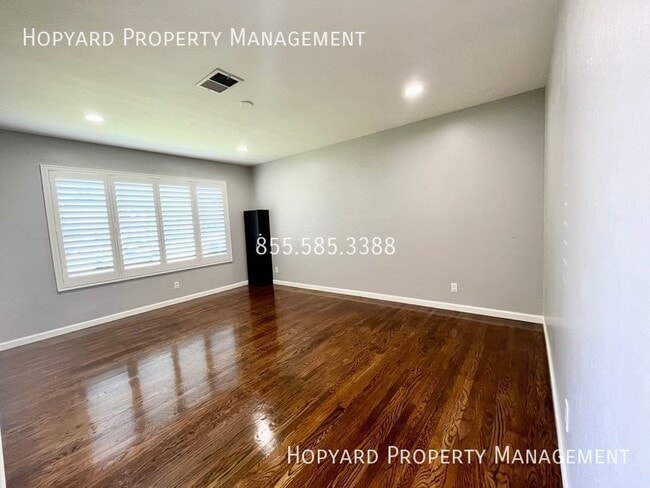 Building Photo - 6186 Alvord Way