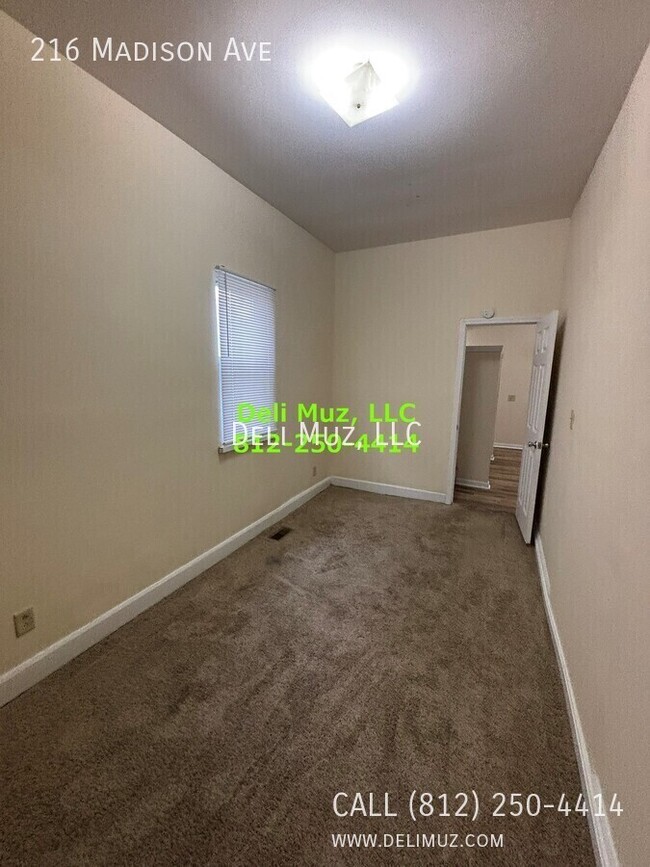 Building Photo - 216 Madison Ave