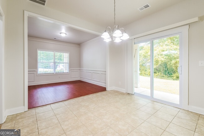 Building Photo - 111 Iverson Pl