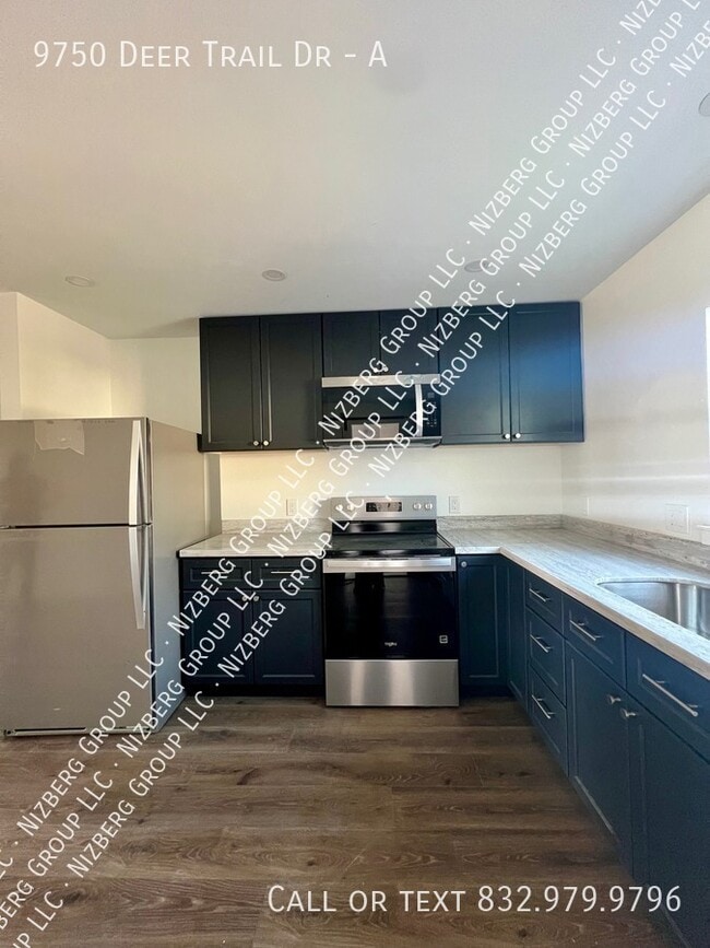 Building Photo - 9750 Deer Trail Dr